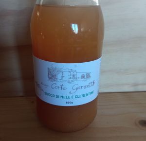 prodotti/Succo_di_mele_e_clementine_crop.jpg